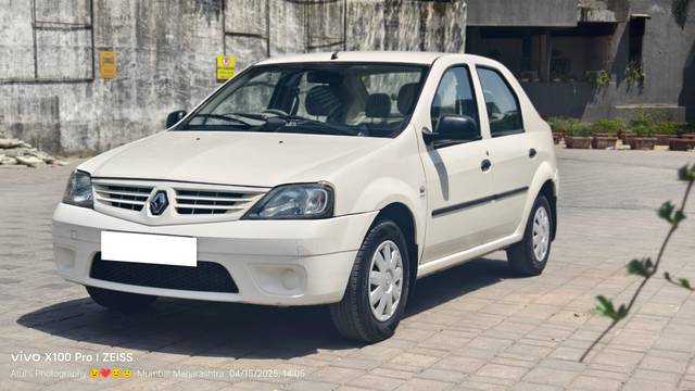 https://images10.gaadi.com/usedcar_image/4513933/original/processed_5b32b4336fae84a1d7d7babcf15cde14.jpg?imwidth=6400