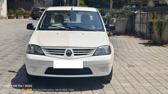 https://images10.gaadi.com/usedcar_image/4513933/original/processed_c1f98e77a015682921fd8f490de86772.jpg?imwidth=6402