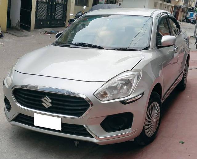 https://images10.gaadi.com/usedcar_image/4513943/original/processed_a2b08538-b062-4fa3-a976-920256c16df2.jpg?imwidth=6400