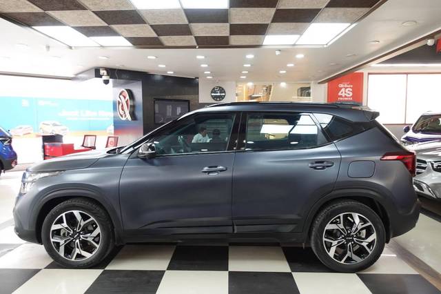 https://images10.gaadi.com/usedcar_image/4513949/original/processed_05603959be873c9c90eee8db65f05576.jpeg?imwidth=6402