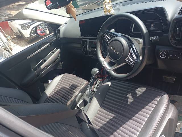 https://images10.gaadi.com/usedcar_image/4513982/original/281960d2-be61-4e31-930d-c48ee07c3fb5.jpg?imwidth=6402