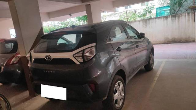https://images10.gaadi.com/usedcar_image/4514003/original/processed_94a9482f-6de7-4fba-9b07-cdc207b1387f.jpeg?imwidth=6401