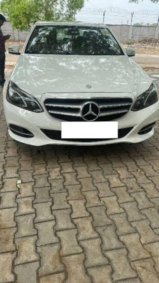 https://images10.gaadi.com/usedcar_image/4514063/original/processed_3eaa29a7-ac98-44d1-a554-136f477bf406.jpeg?imwidth=6400