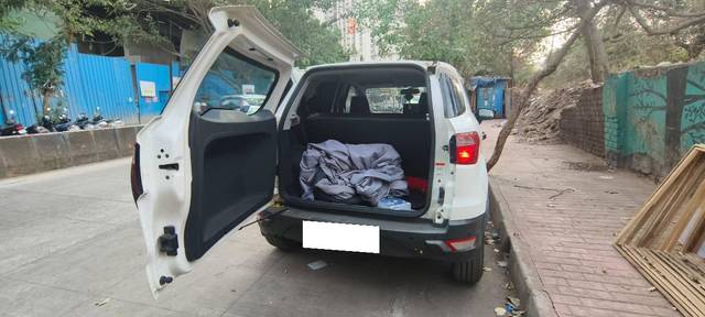 https://images10.gaadi.com/usedcar_image/4514107/original/processed_bde8cba8-42de-4be9-8dfe-0e1e077b460a.jpg?imwidth=6402