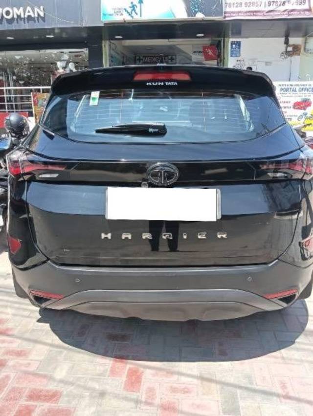 https://images10.gaadi.com/usedcar_image/4514120/original/processed_e8b53d8a-1e0d-4bf5-9c63-74323d0650df.jpeg?imwidth=6402