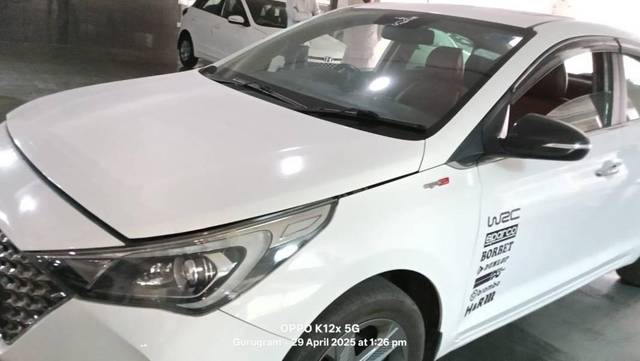 https://images10.gaadi.com/usedcar_image/4514163/original/processed_b4961a79-12ad-47f4-8917-cce36bf340d8.jpeg?imwidth=6400