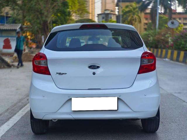 https://images10.gaadi.com/usedcar_image/4514207/original/processed_8e4c43b7608b8b254c3b11eac877c9c0.jpg?imwidth=6402