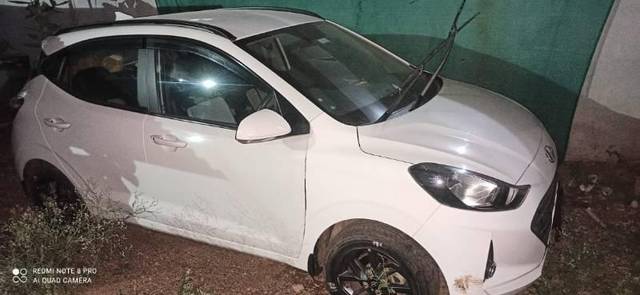 https://images10.gaadi.com/usedcar_image/4514211/original/processed_5c39b57e-9d7b-436a-bf6f-9391e6efe439.jpg?imwidth=6401