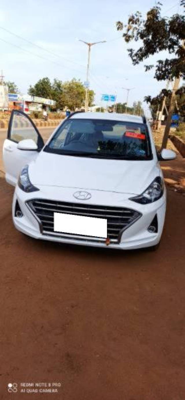 https://images10.gaadi.com/usedcar_image/4514211/original/processed_abfb14d8-2526-49e0-ab60-fbca53f2d461.jpg?imwidth=6402