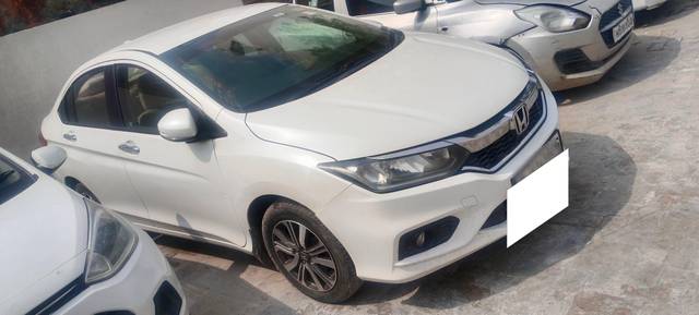 https://images10.gaadi.com/usedcar_image/4514236/original/processed_d20ff35bfe050c940375de09ff83faca.jpg?imwidth=6400