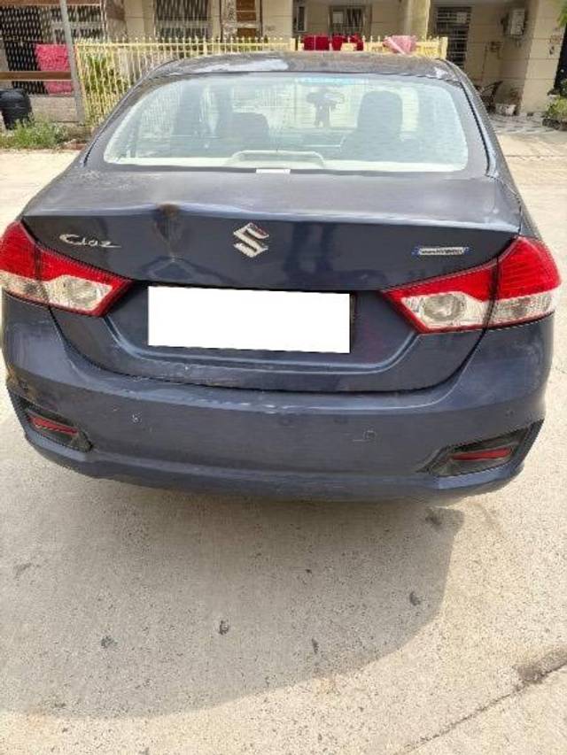 https://images10.gaadi.com/usedcar_image/4514240/original/processed_a9ddc2d7-ae37-4b9b-b647-6bdca63e6c6d.jpg?imwidth=6401