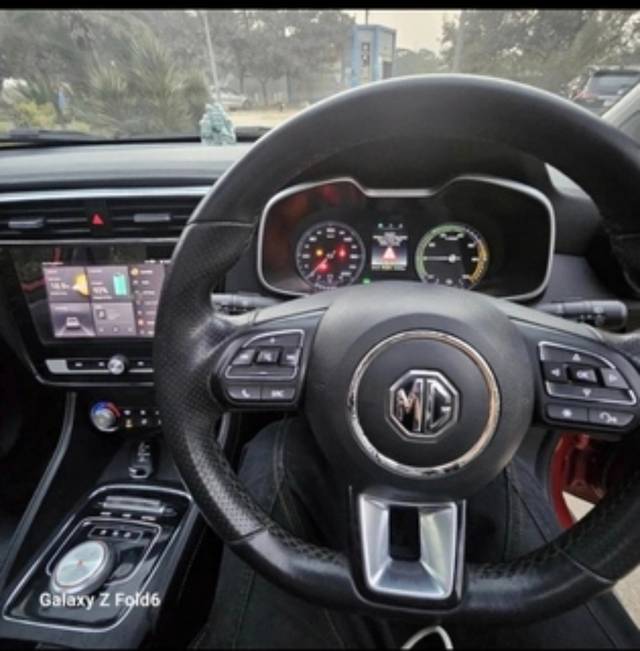 https://images10.gaadi.com/usedcar_image/4514252/original/0d384cb0de4796792d1dcfde30aa8244.jpg?imwidth=6402