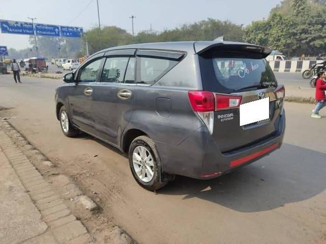 https://images10.gaadi.com/usedcar_image/4514257/original/processed_8ee3b3142784a8ba720bc6d94dfea7dc.jpg?imwidth=6402