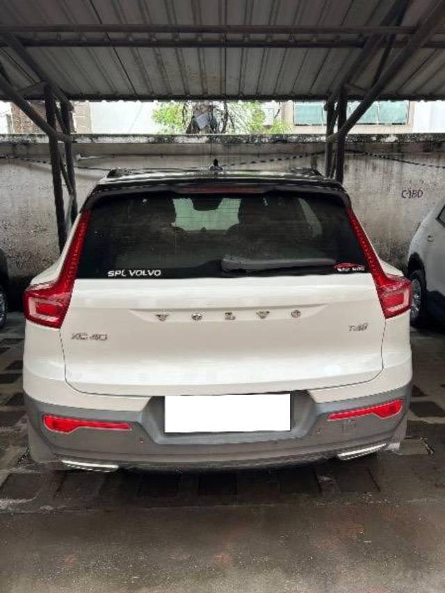 https://images10.gaadi.com/usedcar_image/4514258/original/processed_8601184c-122f-4143-8c19-a4a102cecc66.jpeg?imwidth=6401