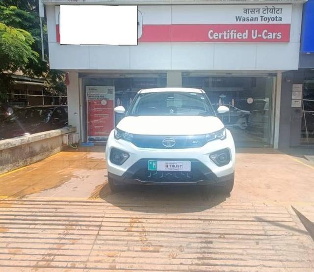 https://images10.gaadi.com/usedcar_image/4514263/original/processed_182a3fbf963c8d9675bef21e2f69edc3.jpeg?imwidth=6400