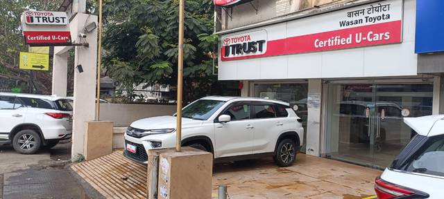 https://images10.gaadi.com/usedcar_image/4514270/original/2ee3dfe66959f1620a6958facec619b3.jpeg?imwidth=6400