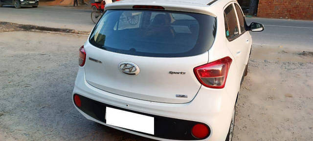 https://images10.gaadi.com/usedcar_image/4514306/original/processed_f828aa40e6670ae9ecaa1133bc9fede9.png?imwidth=6401