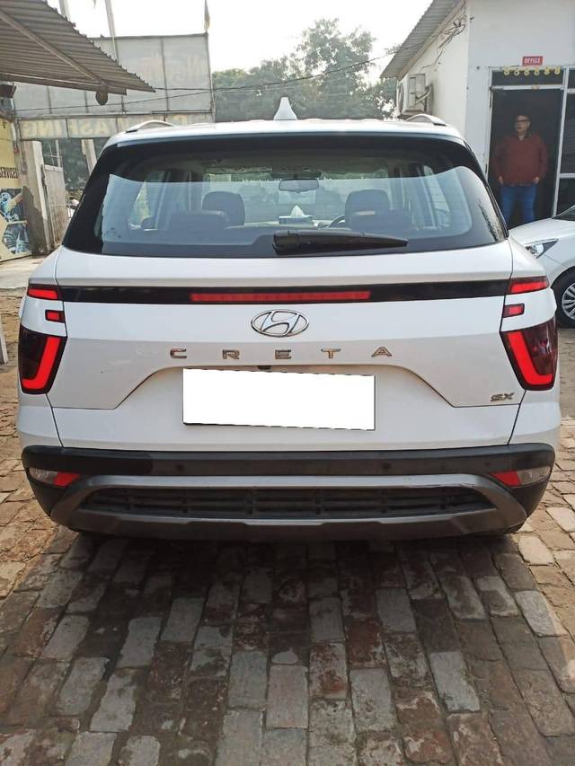 https://images10.gaadi.com/usedcar_image/4514309/original/processed_33665dd7d9ca488f90ff344086f30d12.jpg?imwidth=6402
