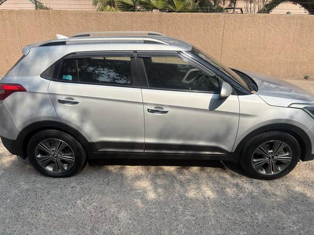 https://images10.gaadi.com/usedcar_image/4514320/original/13c4e5b85f16b44cc5a3ed309593ab94.jpg?imwidth=6401