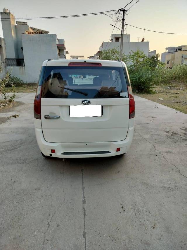 https://images10.gaadi.com/usedcar_image/4514327/original/processed_b436029f6119a22ab51cb4806179119a.jpg?imwidth=6402