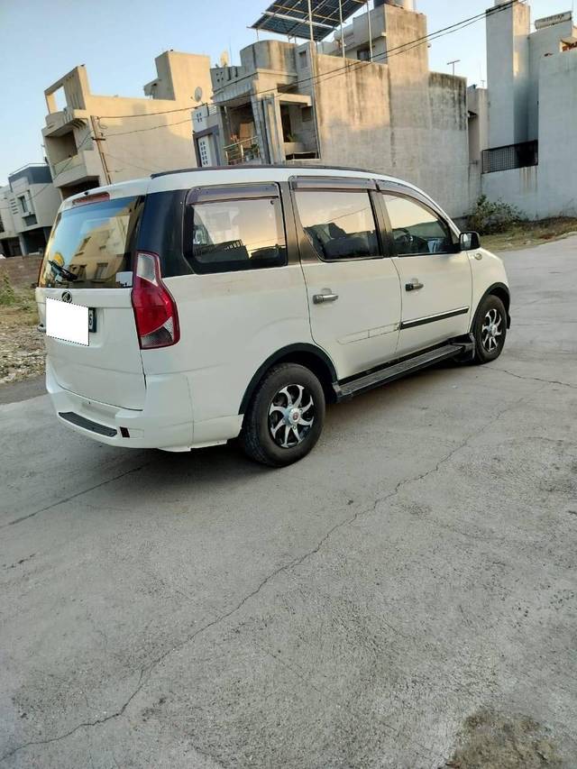 https://images10.gaadi.com/usedcar_image/4514327/original/processed_d77b4d513b15f403ef05308132202ee7.jpg?imwidth=6401