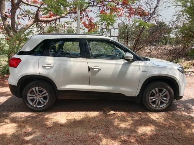 https://images10.gaadi.com/usedcar_image/4514328/original/b6064d84dd06972d5bcf54bedf493947.jpg?imwidth=6401