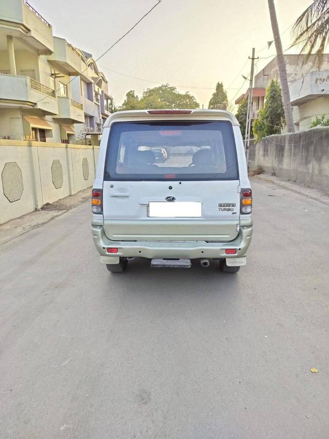 https://images10.gaadi.com/usedcar_image/4514335/original/processed_e288e12f03140fba9c4261ca7151dcfb.jpg?imwidth=6401