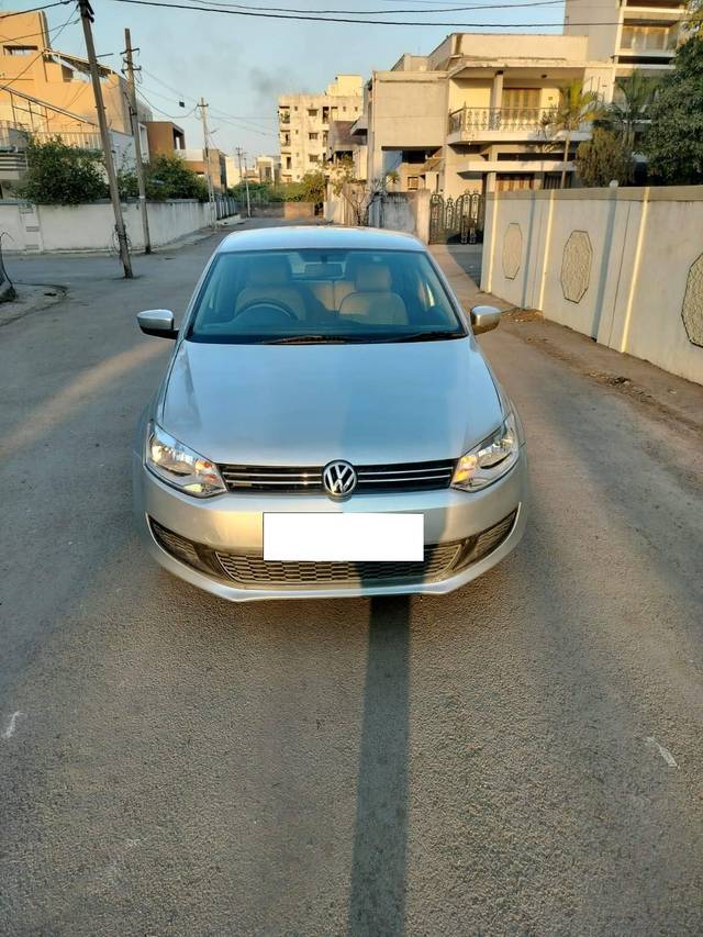 https://images10.gaadi.com/usedcar_image/4514341/original/processed_97c4de8361b617f786e902adb133851d.jpg?imwidth=6402