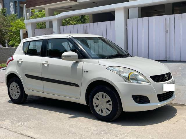 https://images10.gaadi.com/usedcar_image/4514354/original/processed_3f86708a8e7a5c72f4d8b4a82111e2c8.jpg?imwidth=6400