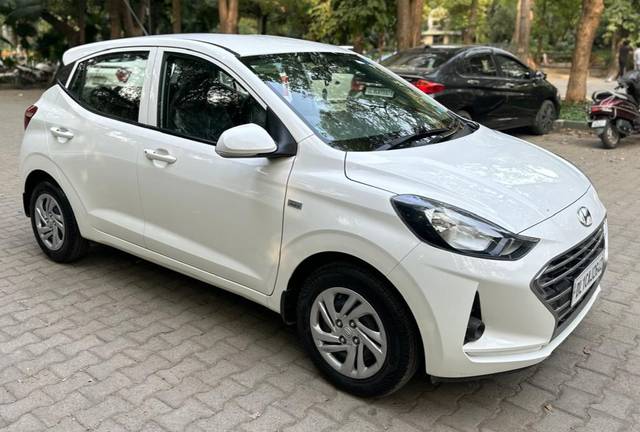 https://images10.gaadi.com/usedcar_image/4514359/original/dedf5d0b8e97ed6202177f4d2d6a9e84.jpg?imwidth=6400