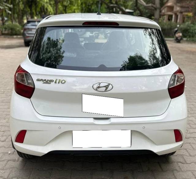 https://images10.gaadi.com/usedcar_image/4514359/original/processed_c86ac1d5728807f7f093fffa3d10af40.jpg?imwidth=6402