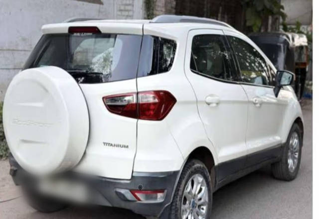 https://images10.gaadi.com/usedcar_image/4514362/original/c5b5de77-3d1b-4d7b-873f-f59a87a1ad0a.?imwidth=6401