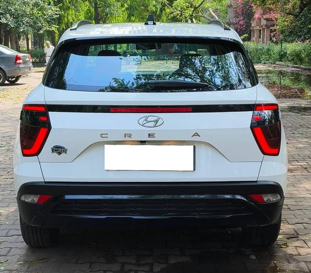 https://images10.gaadi.com/usedcar_image/4514363/original/processed_1ca9f7a4589af602200fb185643f353c.jpg?imwidth=6402