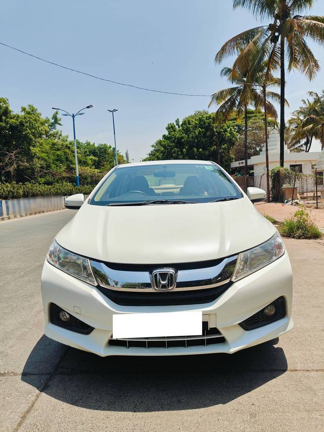 https://images10.gaadi.com/usedcar_image/4514364/original/processed_e4192f991a0534e1f82ea322625553c5.jpg?imwidth=6400