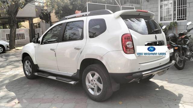 https://images10.gaadi.com/usedcar_image/4514382/original/processed_79e618bfb47ae16eaf12c27a6ff4359f.jpg?imwidth=6402