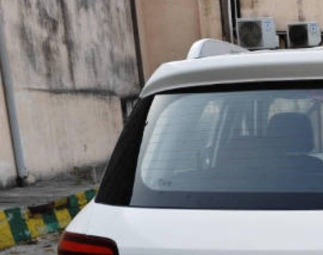 https://images10.gaadi.com/usedcar_image/4514470/original/processed_1be86540de83fd613afa018754bcc783.png?imwidth=6402
