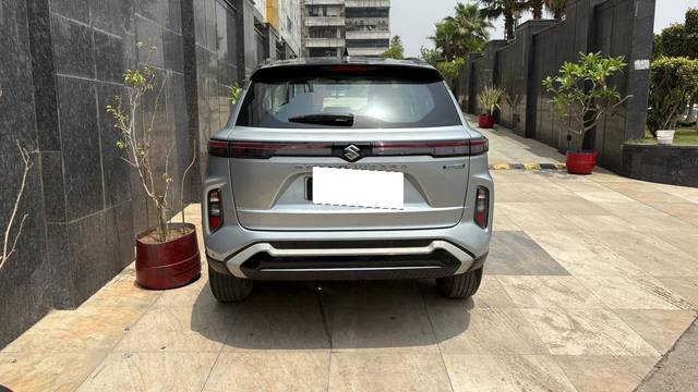 https://images10.gaadi.com/usedcar_image/4514485/original/processed_ba62e697c26f3464a49e524990b3e47f.jpg?imwidth=6402