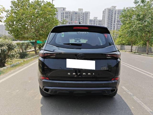 https://images10.gaadi.com/usedcar_image/4514493/original/processed_847b373f544860885ad6edc94ba1a7a2.jpg?imwidth=6402
