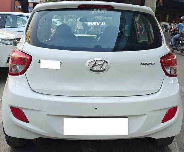 https://images10.gaadi.com/usedcar_image/4514498/original/processed_b0b68179f7f9e29cece05aec4dcfb81c.jpg?imwidth=6401