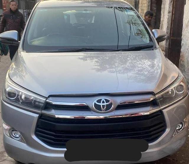 https://images10.gaadi.com/usedcar_image/4514502/original/592a48ae7baf2c4ce36ba8e0a668cfed.jpg?imwidth=6400