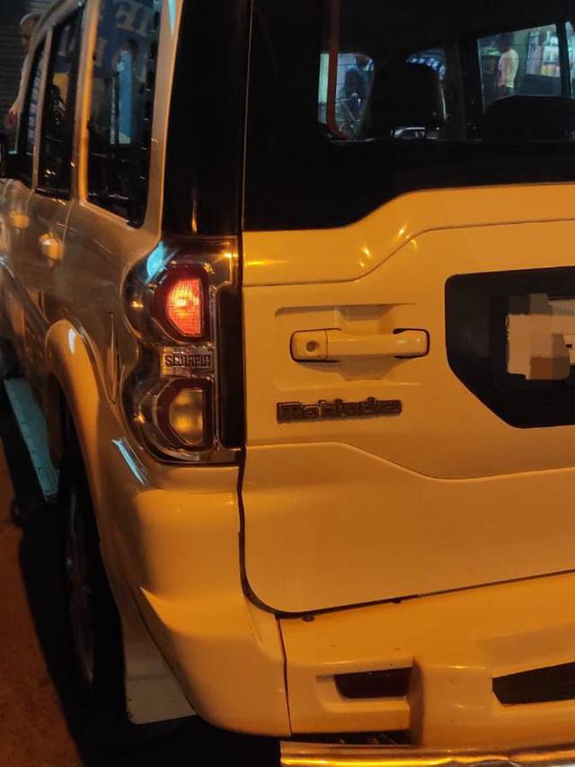 https://images10.gaadi.com/usedcar_image/4514506/original/25b00a7a152036bdad53dbca14f3f907.jpg?imwidth=6400