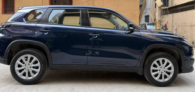 https://images10.gaadi.com/usedcar_image/4514515/original/processed_0cb4731a24c2e7133796887c18c1a50c.jpg?imwidth=6401