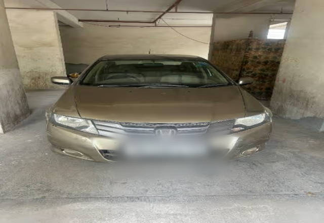 https://images10.gaadi.com/usedcar_image/4514518/original/9b68666c-73e3-4b96-a952-89f84cbb0632.?imwidth=6400