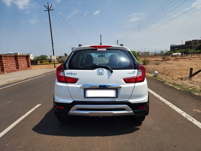 https://images10.gaadi.com/usedcar_image/4514533/original/processed_f375da5edf6c7efbb4f93e3e1f0e993b.jpg?imwidth=6402