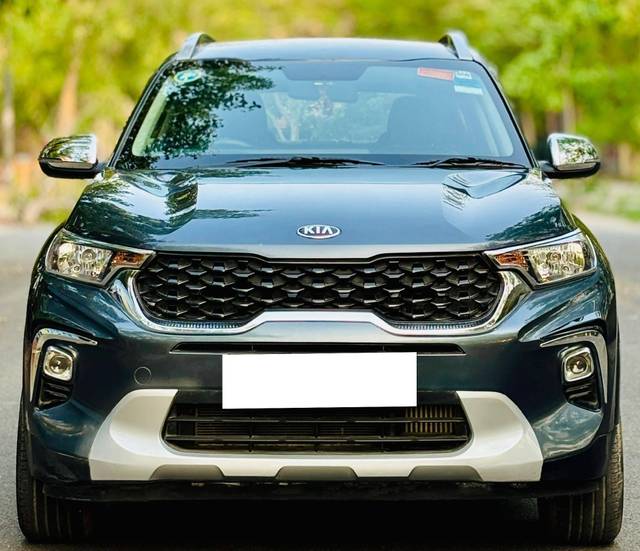 https://images10.gaadi.com/usedcar_image/4514534/original/processed_86bafdaf0fef352f7d23b652ef33bc5f.jpg?imwidth=6401