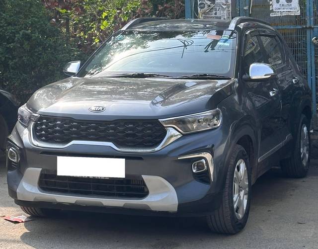 https://images10.gaadi.com/usedcar_image/4514534/original/processed_c2909ec46814adb8c719c20698179df1.jpg?imwidth=6401