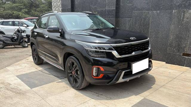 https://images10.gaadi.com/usedcar_image/4514547/original/processed_a8f2ec16508ba337769f2cc86b3442c7.jpg?imwidth=6400