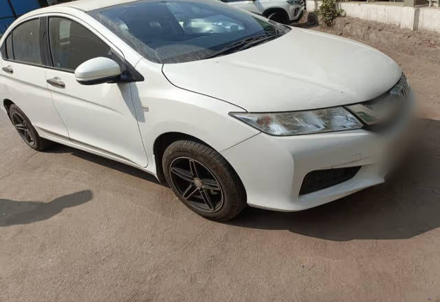 https://images10.gaadi.com/usedcar_image/4514606/original/0ed76eb6-c9ec-418a-83e9-83c8f3659455.?imwidth=6400