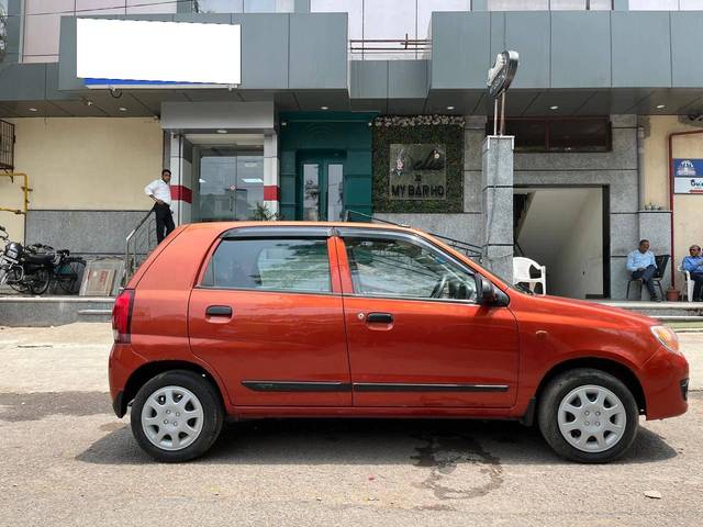 https://images10.gaadi.com/usedcar_image/4514612/original/processed_8e8d336cb99acf71a960fe5f99e490fd.jpg?imwidth=6401