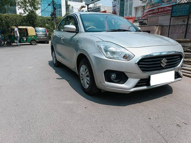 https://images10.gaadi.com/usedcar_image/4514625/original/processed_c74f8dfde9d16eb1c282e6acd225ccd8.jpg?imwidth=6400